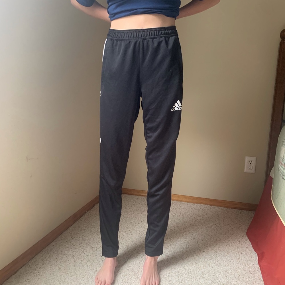 Adadis athletic pants size small